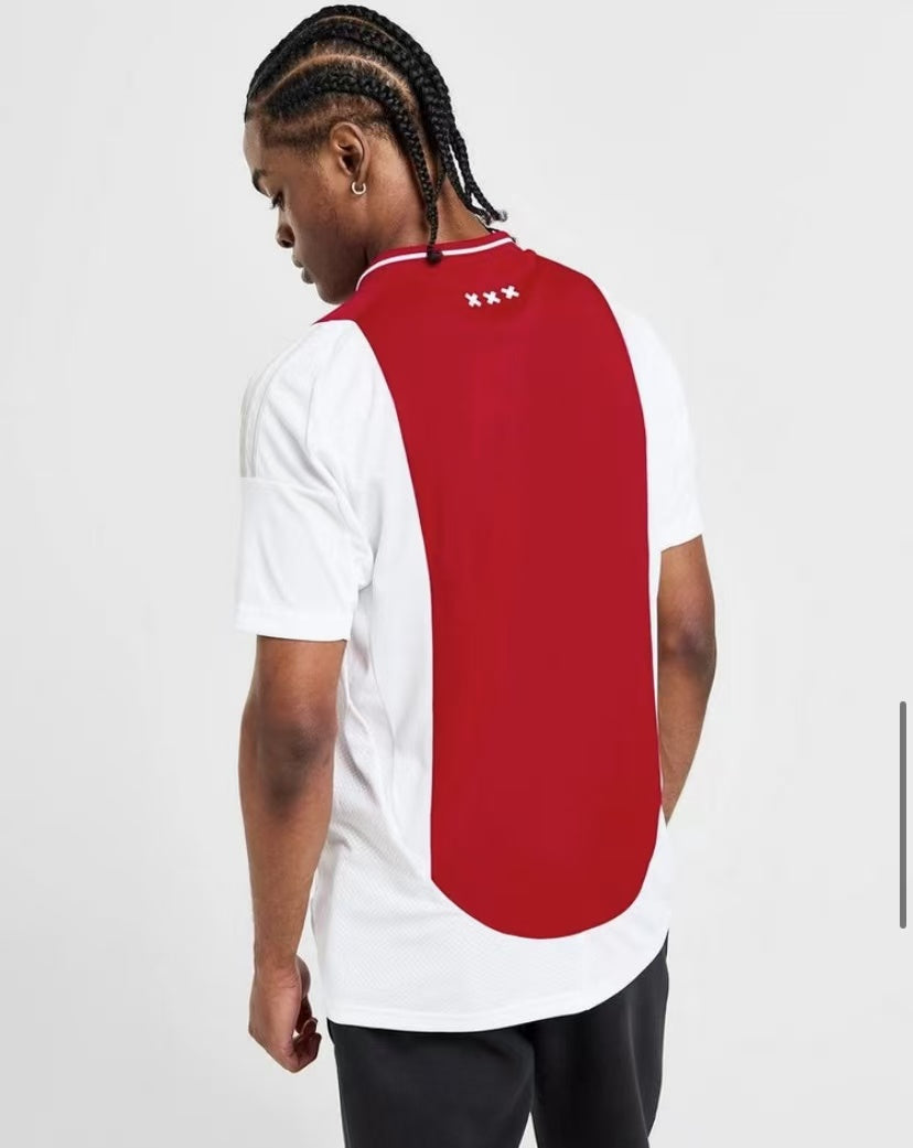 Maillot Officiel Ajax Amsterdam – Domicile Rouge et Blanc